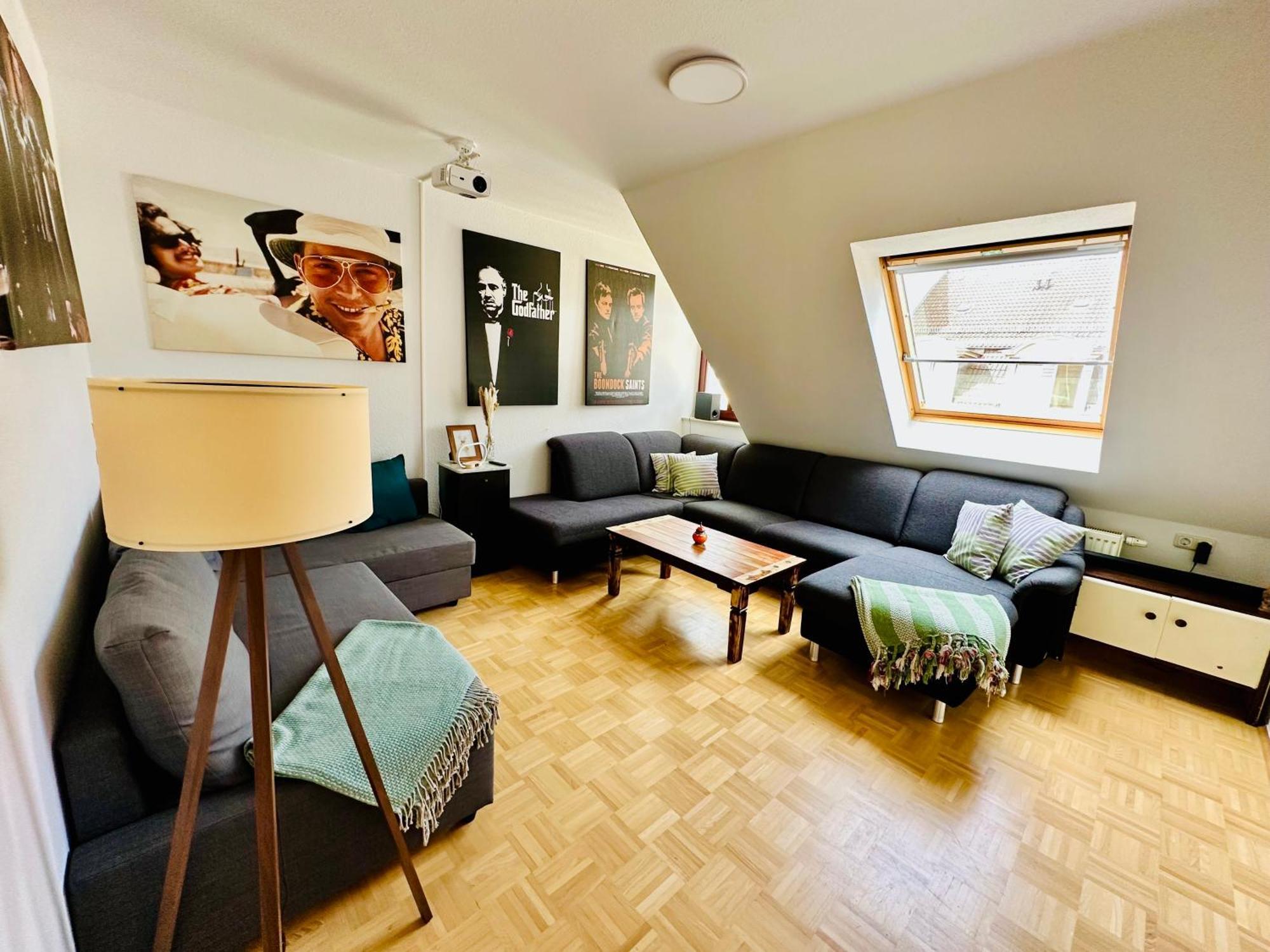 Massive Karli Loft - Over 130 Meters Floor Space - Home Theater Room - 4 Private Sleeping Areas - Best Location In Leipzig Eksteriør billede