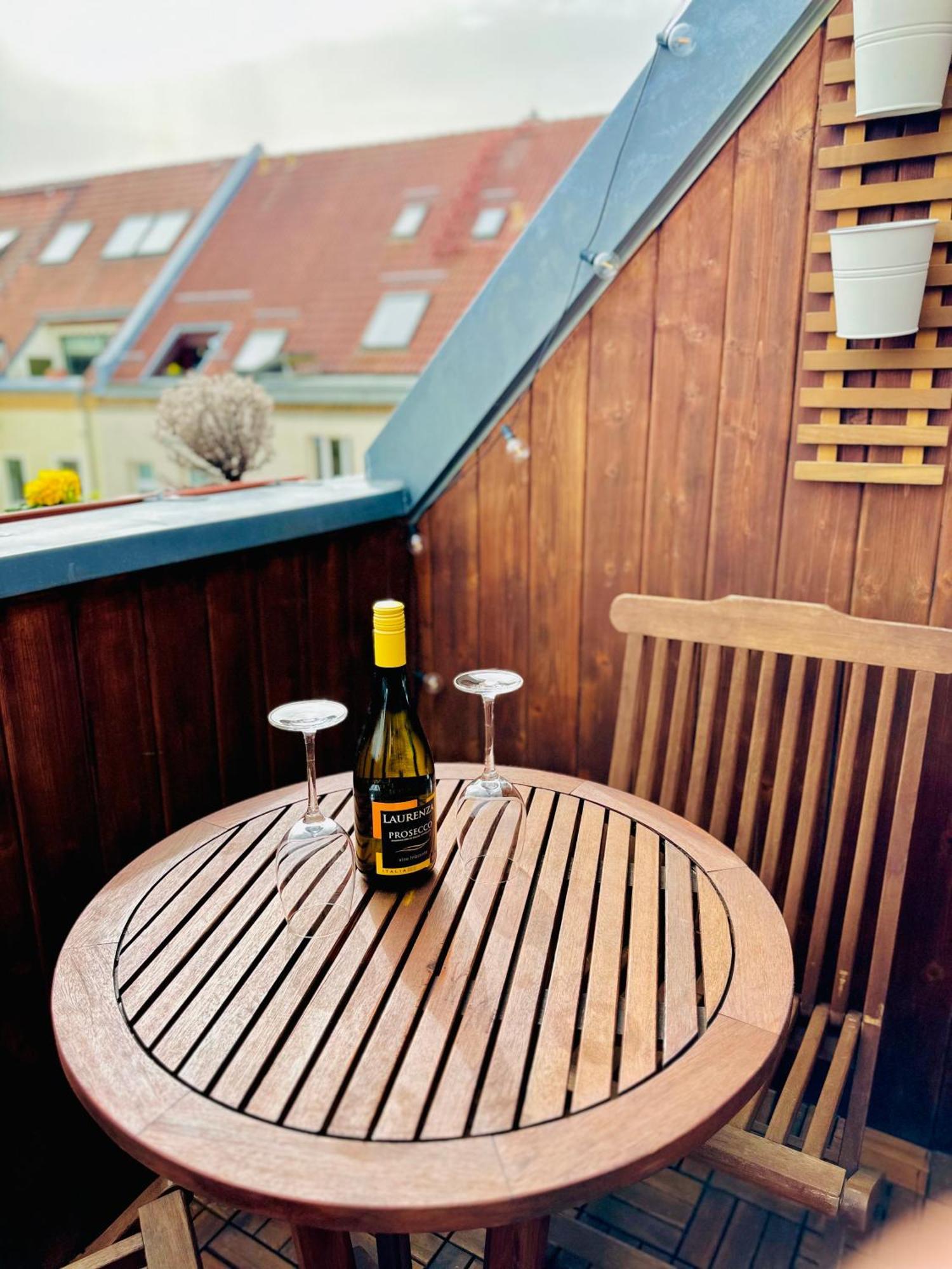 Massive Karli Loft - Over 130 Meters Floor Space - Home Theater Room - 4 Private Sleeping Areas - Best Location In Leipzig Eksteriør billede